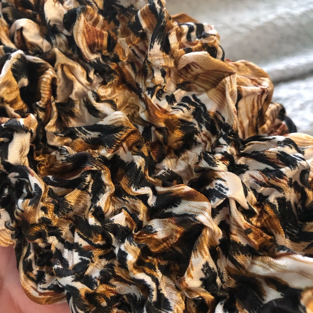 Scarves - Picture 4 of 5